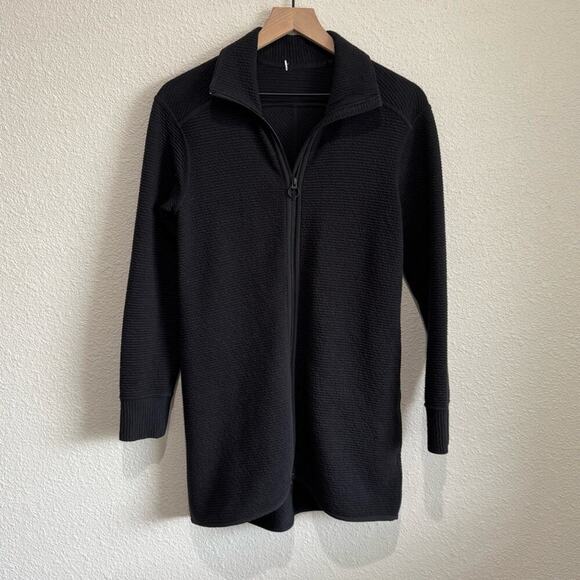 LULULEMON Black Textured On Repeat Lightweight Jacket Size 4 Longlined Layering - Picture 1 of 7